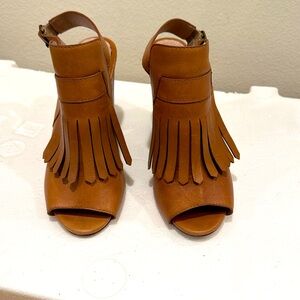 Pour La Victoire Fringe Peep-toe Sandals